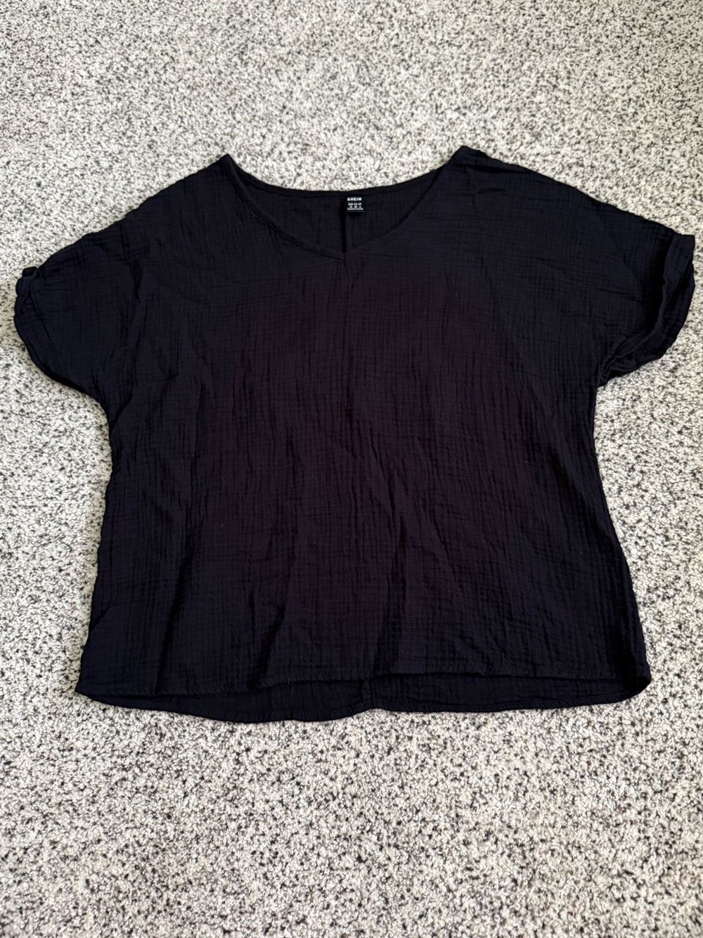 SHEIN Women’s Black Solid V-Neck Short Sleeve Pullover Blouse Size M